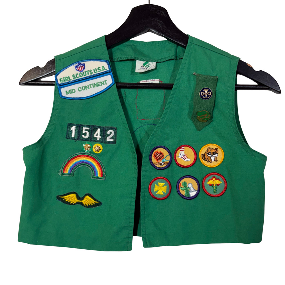 Girl Scout Vest Green Patches Vintage 80s 90s Lot Of Patches Pins Youth 10 Retro
